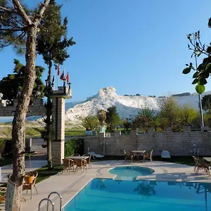 Hal-tur Otel